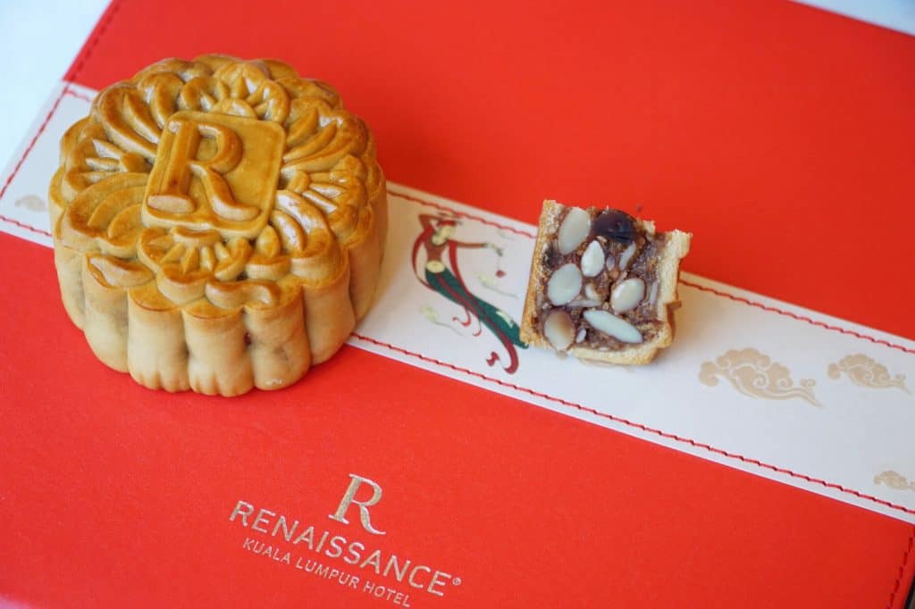 Mooncake dynasty chinese restaurant - renaissance hotel KL-015