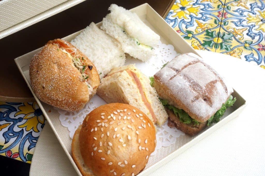 afternoon Tea at Majestic Hotel KL  review - takeaway box-001