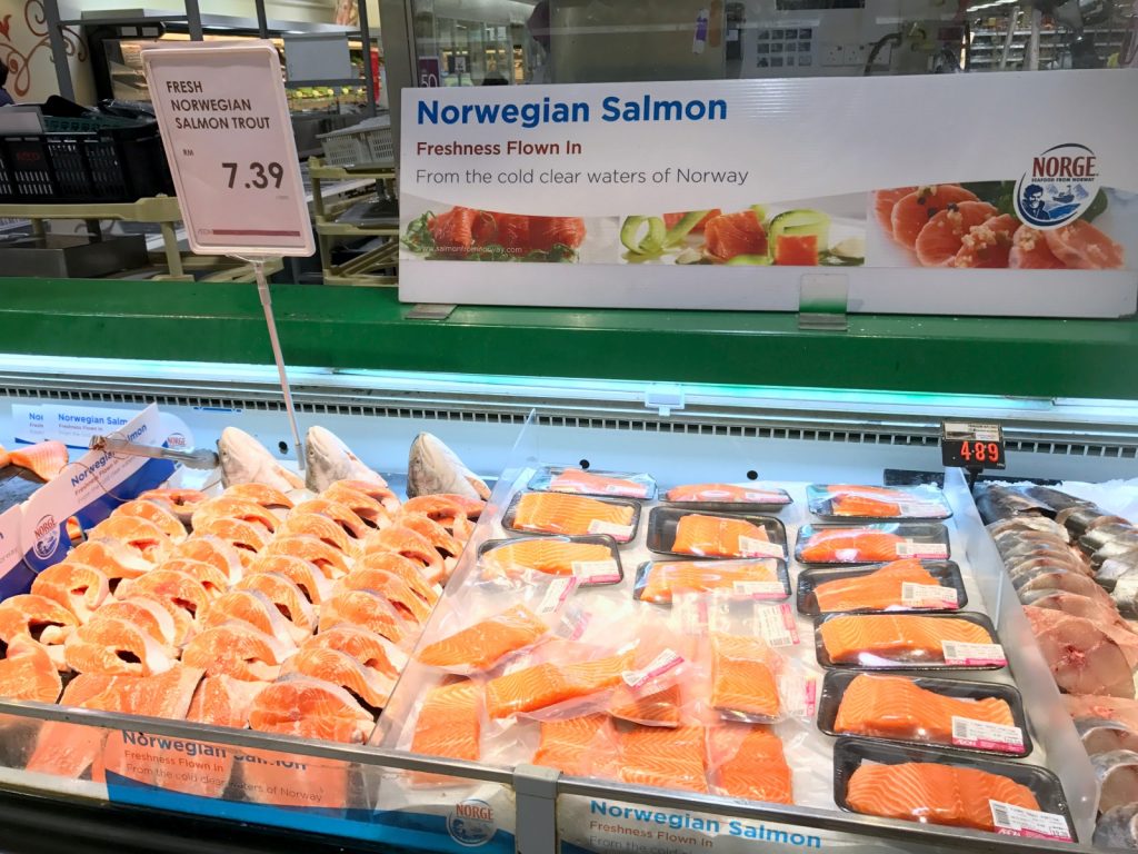 buy-norwegian-salmon-at-aeon